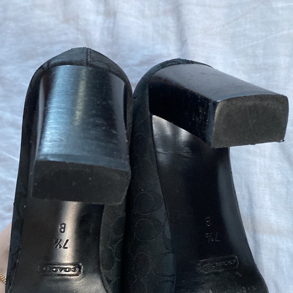 COACH Heels - Picture 5 of 5